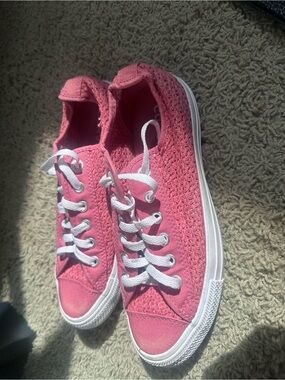 Converse Pink Low Top Athletic Sneakers